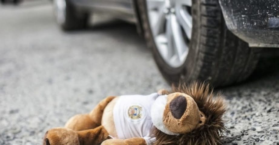 В Ізмаїлі чоловік у дворі власного будинку наїхав на однорічну доньку В Ізмаїлі чоловік у дворі власного будинку наїхав на однорічну доньку