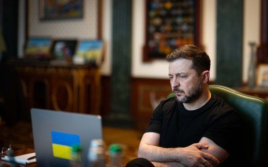 Зеленського та народ України відзначили премією "Чотири свободи" у Нідерландах Зеленського та народ України відзначили премією "Чотири свободи" у Нідерландах