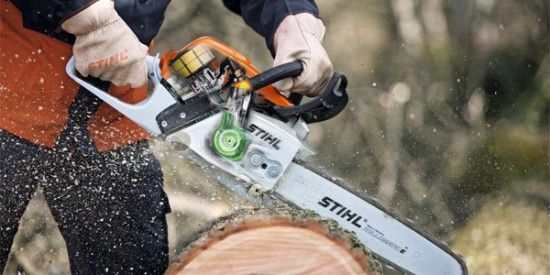 У Татарбунарах лікарі врятували чоловіка, який ледь не вкоротив собі віку бензопилою У Татарбунарах лікарі врятували чоловіка, який ледь не вкоротив собі віку бензопилою