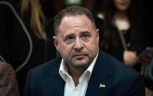 Єрмака відправили під варту і оголосили 140 млн грн застави Єрмака відправили під варту і оголосили 140 млн грн застави