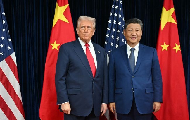 Америка занепадає, але "не в мою зміну": Трамп про візит до Пекіна Америка занепадає, але "не в мою зміну": Трамп про візит до Пекіна