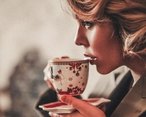 Три чашки на день: який напій уповільнює старіння та зменшує появу зморшок Три чашки на день: який напій уповільнює старіння та зменшує появу зморшок