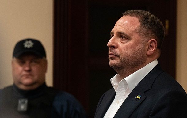 Суд залишив без змін запобіжний захід Єрмаку Суд залишив без змін запобіжний захід Єрмаку
