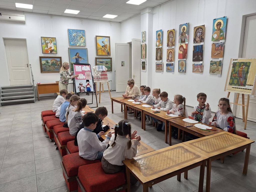 Тематичне заняття для дітей в рамках програми "Музейна педагогіка "(фото) Тематичне заняття для дітей в рамках програми "Музейна педагогіка "(фото)