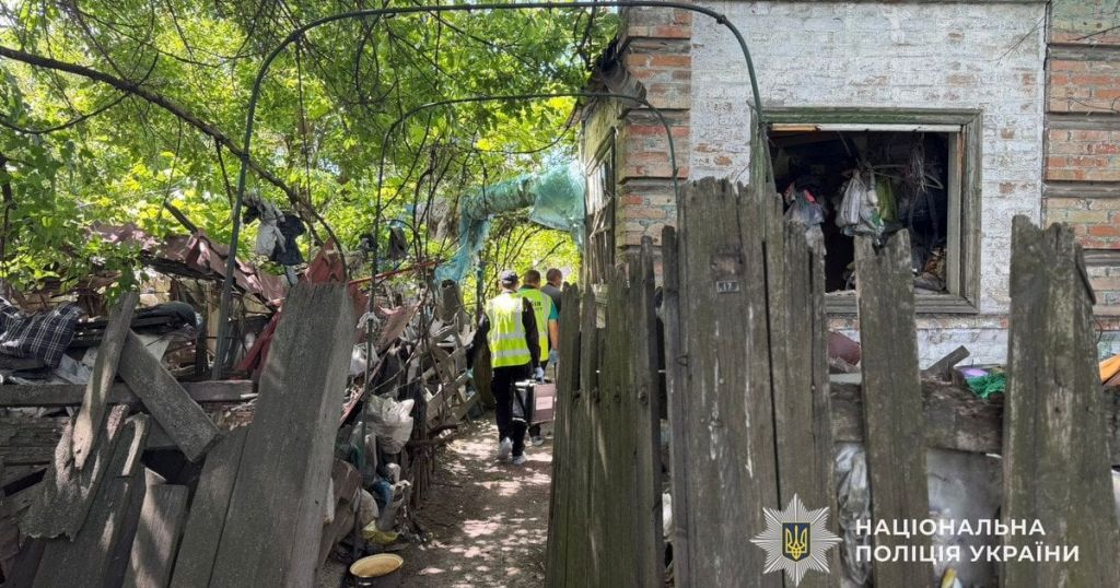 "Ходив за дітьми і вмикав музику": шокувальні подробиці про затриманого за вбивство хлопчика у Дніпрі "Ходив за дітьми і вмикав музику": шокувальні подробиці про затриманого за вбивство хлопчика у Дніпрі