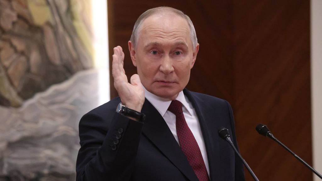 "Поняття не маю, про що йдеться" Путін вперше відреагував на атаку дрона по Румунії "Поняття не маю, про що йдеться" Путін вперше відреагував на атаку дрона по Румунії