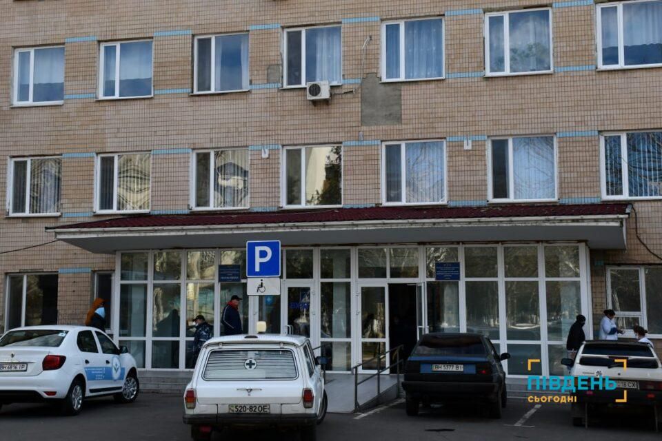 В Ізмаїлі ремонтують поліклініку, у якій розташоване єдине в регіоні відділення трансфузіології В Ізмаїлі ремонтують поліклініку, у якій розташоване єдине в регіоні відділення трансфузіології