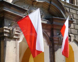 У Польщі закликали блокувати вступ України до ЄС через рішення про УПА У Польщі закликали блокувати вступ України до ЄС через рішення про УПА