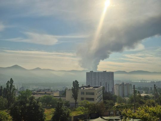 У Новоросійську горить найбільше на Північному Кавказі нафтосховище У Новоросійську горить найбільше на Північному Кавказі нафтосховище