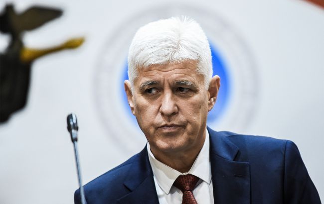 Болгарія припинить постачання зброї Україні і вважає, що ЗСУ "треба більше людей" Болгарія припинить постачання зброї Україні і вважає, що ЗСУ "треба більше людей"