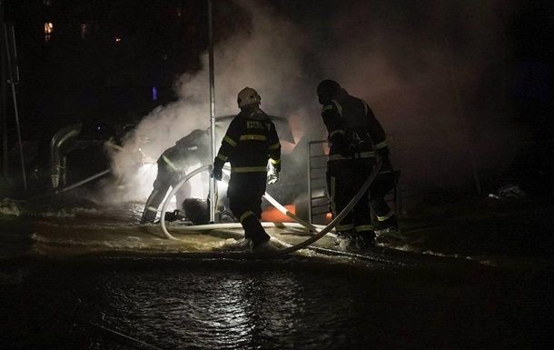У Миколаєві дрони вночі поранили людей У Миколаєві дрони вночі поранили людей