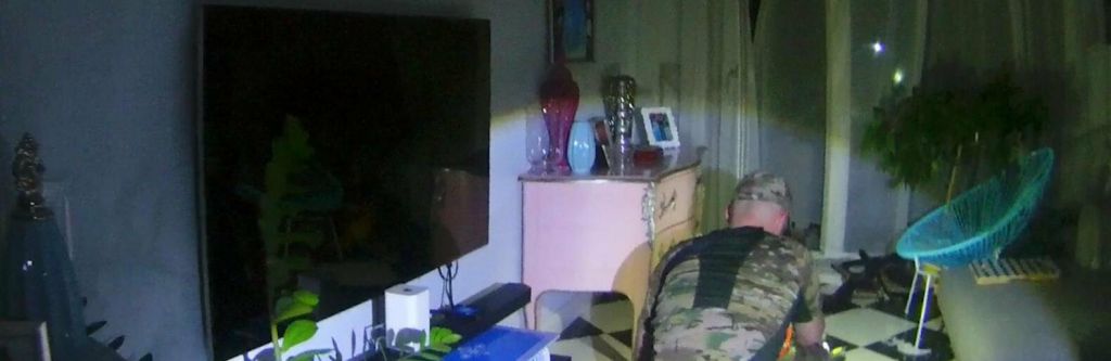 У багатоповерхівці в Одесі знайшли 50 кг вибухівки після влучання "Герані"(фото, відео) У багатоповерхівці в Одесі знайшли 50 кг вибухівки після влучання "Герані"(фото, відео)
