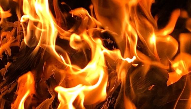 У США після падіння винищувача спалахнула лісова пожежа У США після падіння винищувача спалахнула лісова пожежа