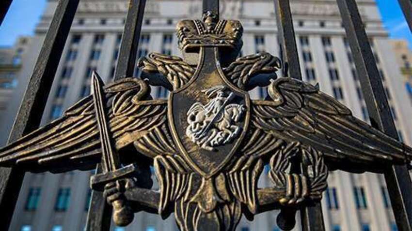 Міноборони РФ цинічно відреагувало на удар по Києво-Печерській лаврі та кіностудії Довженка Міноборони РФ цинічно відреагувало на удар по Києво-Печерській лаврі та кіностудії Довженка