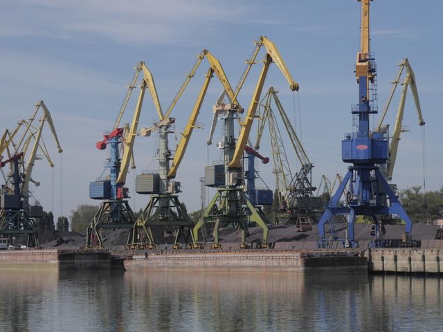 «Золоті часи» Дунаю позаду, агросектор на межі, а аеропорт «заморозили»: чим пожертвував Ізмаїльський район у 2025 році «Золоті часи» Дунаю позаду, агросектор на межі, а аеропорт «заморозили»: чим пожертвував Ізмаїльський район у 2025 році