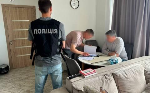 Музичні гастролі як прикриття: ексміністр опинився в центрі скандалу з виїздом чоловіків за кордон Музичні гастролі як прикриття: ексміністр опинився в центрі скандалу з виїздом чоловіків за кордон