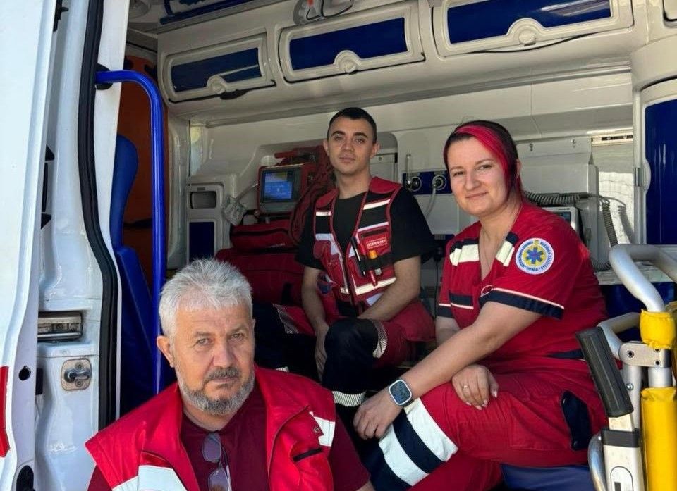 Одеські парамедики врятували жінку від клінічної смерті Одеські парамедики врятували жінку від клінічної смерті