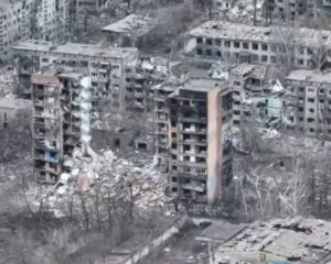 Знищені майже 1300 загарбників: Генштаб назвав втрати ЗС РФ за підсумками доби Знищені майже 1300 загарбників: Генштаб назвав втрати ЗС РФ за підсумками доби