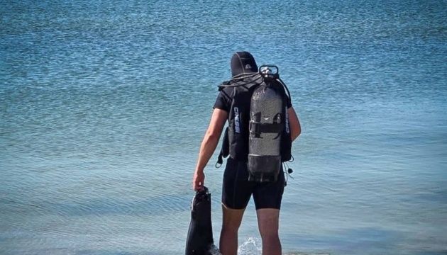 На Одещині третю добу шукають 10-річну дівчинку, яку винесло в море(фото) На Одещині третю добу шукають 10-річну дівчинку, яку винесло в море(фото)