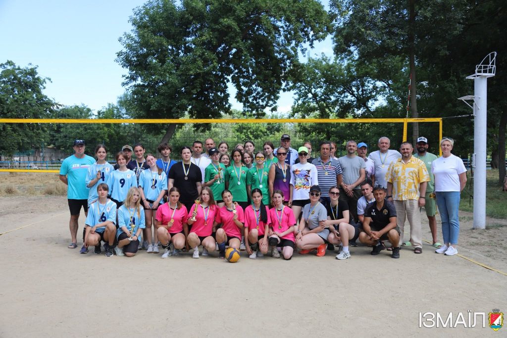 В Ізмаїлі відбувся відкритий чемпіонат з волейболу «ПАРК-volley 26» — спорт об’єднує навіть у час війни В Ізмаїлі відбувся відкритий чемпіонат з волейболу «ПАРК-volley 26» — спорт об’єднує навіть у час війни