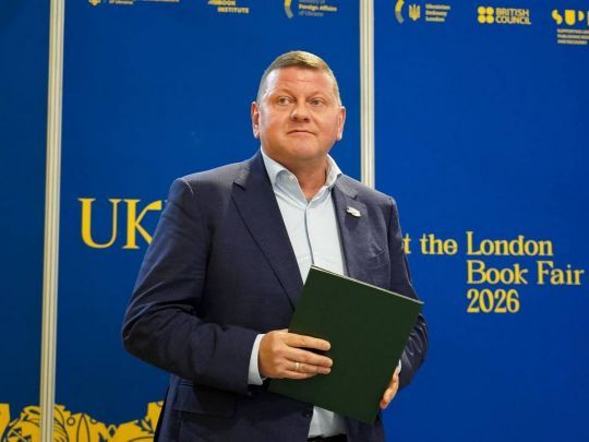 Залужний заявив Зеленському про готовність балотуватися на виборах, якщо вони відбудуться восени Залужний заявив Зеленському про готовність балотуватися на виборах, якщо вони відбудуться восени