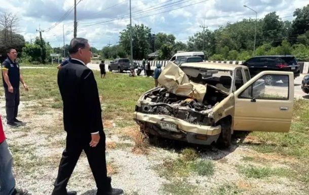 У Таїланді хлопчик наїхав на групу монахів: 8 загиблих У Таїланді хлопчик наїхав на групу монахів: 8 загиблих