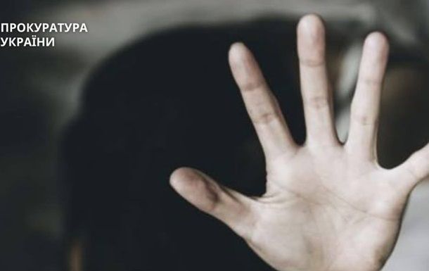 На Вінниччині чоловік ґвалтував та знімав на телефон 14-річну дівчину На Вінниччині чоловік ґвалтував та знімав на телефон 14-річну дівчину