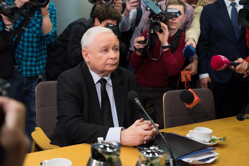 У Польщі заявили, що не пустять Україну в ЄС, доки та не відмовиться від УПА і Бандери У Польщі заявили, що не пустять Україну в ЄС, доки та не відмовиться від УПА і Бандери