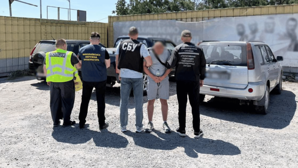 Одеські прикордонники викрили продаж авто, ввезених для ЗСУ(фото) Одеські прикордонники викрили продаж авто, ввезених для ЗСУ(фото)
