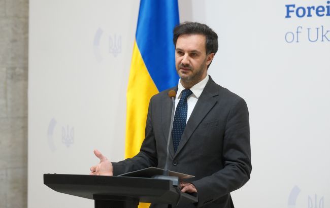 У Польщі осквернили могилу українського письменника, МЗС просить про охорону У Польщі осквернили могилу українського письменника, МЗС просить про охорону