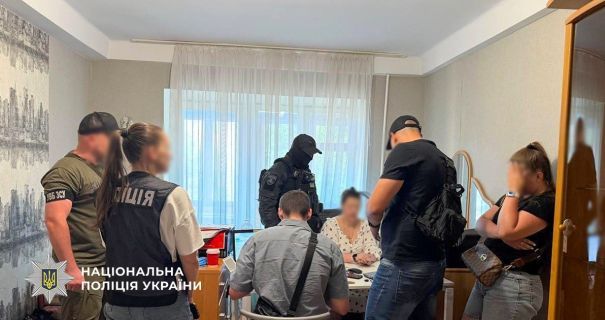 "Офіси" з виготовлення фальшивих довідок: на Київщині викрили масштабну мережу з ухилення від мобілізації(фото) "Офіси" з виготовлення фальшивих довідок: на Київщині викрили масштабну мережу з ухилення від мобілізації(фото)