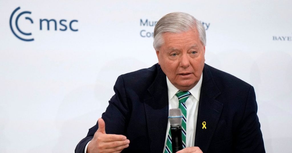 "Справжній американський патріот": Трамп висловився про смерть Ліндсі Ґрема та втрату для США "Справжній американський патріот": Трамп висловився про смерть Ліндсі Ґрема та втрату для США