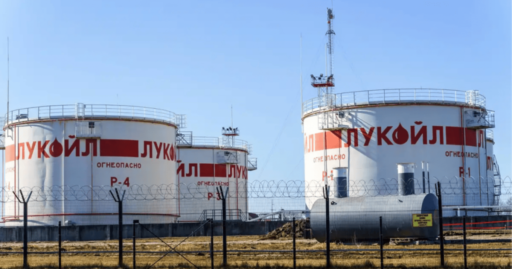 Російська нафтопереробка обвалилася: такого не було понад 20 років – Bloomberg Російська нафтопереробка обвалилася: такого не було понад 20 років – Bloomberg