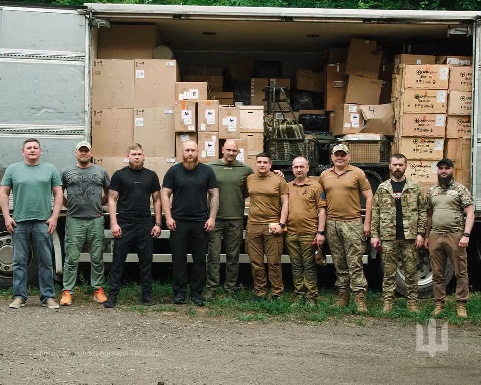 Одеса продовжує підтримувати фронт: військовим передали сучасне обладнання(фото) Одеса продовжує підтримувати фронт: військовим передали сучасне обладнання(фото)