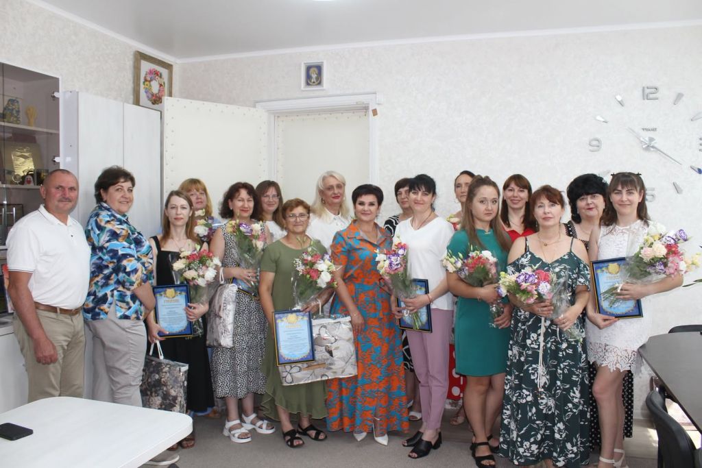 У Саф’янівській сільській раді привітали бухгалтерів із професійним святом(фото) У Саф’янівській сільській раді привітали бухгалтерів із професійним святом(фото)