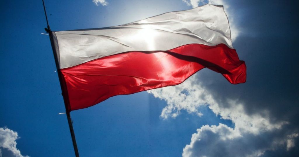 У Польщі стартують військові навчання: лунатиме сирена та їздитиме техніка У Польщі стартують військові навчання: лунатиме сирена та їздитиме техніка