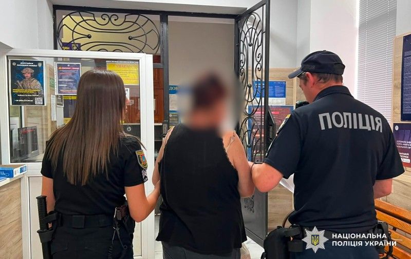 Афера на довірі та вкрадена нерухомість: одеські поліцейські викрили шахрайську схему, через яку спадкоємиці завдано мільйонних збитків Афера на довірі та вкрадена нерухомість: одеські поліцейські викрили шахрайську схему, через яку спадкоємиці завдано мільйонних збитків