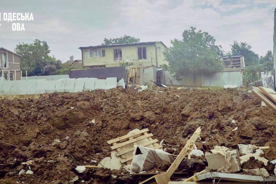 Внаслідок ракетного обстрілу по Одещині пошкоджено житлові будинки, серед постраждалих маленька дитина Внаслідок ракетного обстрілу по Одещині пошкоджено житлові будинки, серед постраждалих маленька дитина