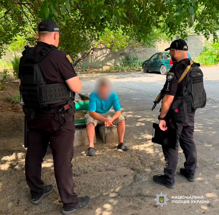 «Хотів позбавити страждань»: в Одесі чоловік до смерті забив кота об стіни будинку «Хотів позбавити страждань»: в Одесі чоловік до смерті забив кота об стіни будинку