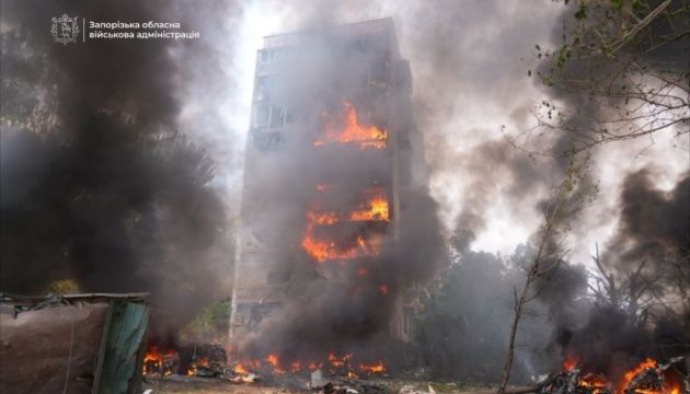 Росіяни атакували Запоріжжя КАБами, є загиблий Росіяни атакували Запоріжжя КАБами, є загиблий