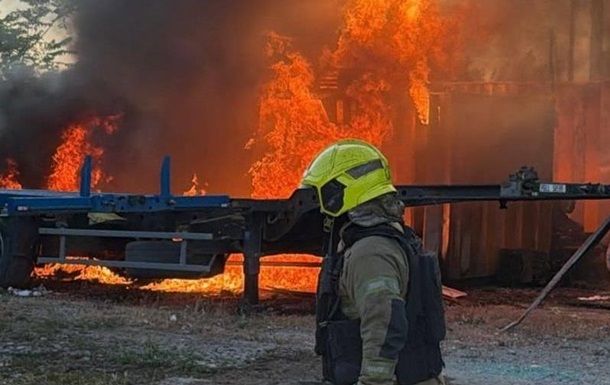 Росія всю ніч атакувала Одесу: відомо про наслідки Росія всю ніч атакувала Одесу: відомо про наслідки