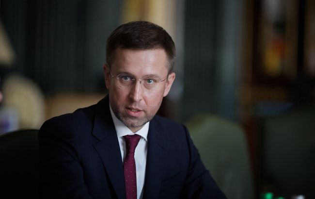 Україна отримала від МВФ другий транш у розмірі 690 млн доларів Україна отримала від МВФ другий транш у розмірі 690 млн доларів