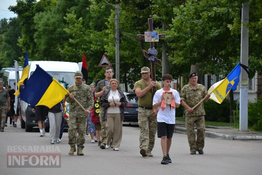 Навіки 44: у Кілії простилися з полеглим понад два роки тому Василем Янковцем Навіки 44: у Кілії простилися з полеглим понад два роки тому Василем Янковцем