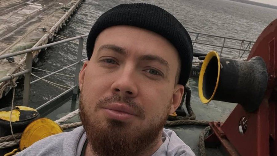 Загинув під час атаки РФ на порт Миколаєва: історія 35-річного моряка з Ізмаїла Ексклюзивно Загинув під час атаки РФ на порт Миколаєва: історія 35-річного моряка з Ізмаїла Ексклюзивно