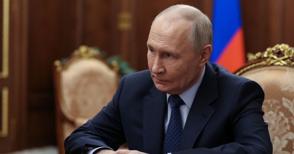 Путін скасував головний військово-морський парад РФ: у чому причина Путін скасував головний військово-морський парад РФ: у чому причина