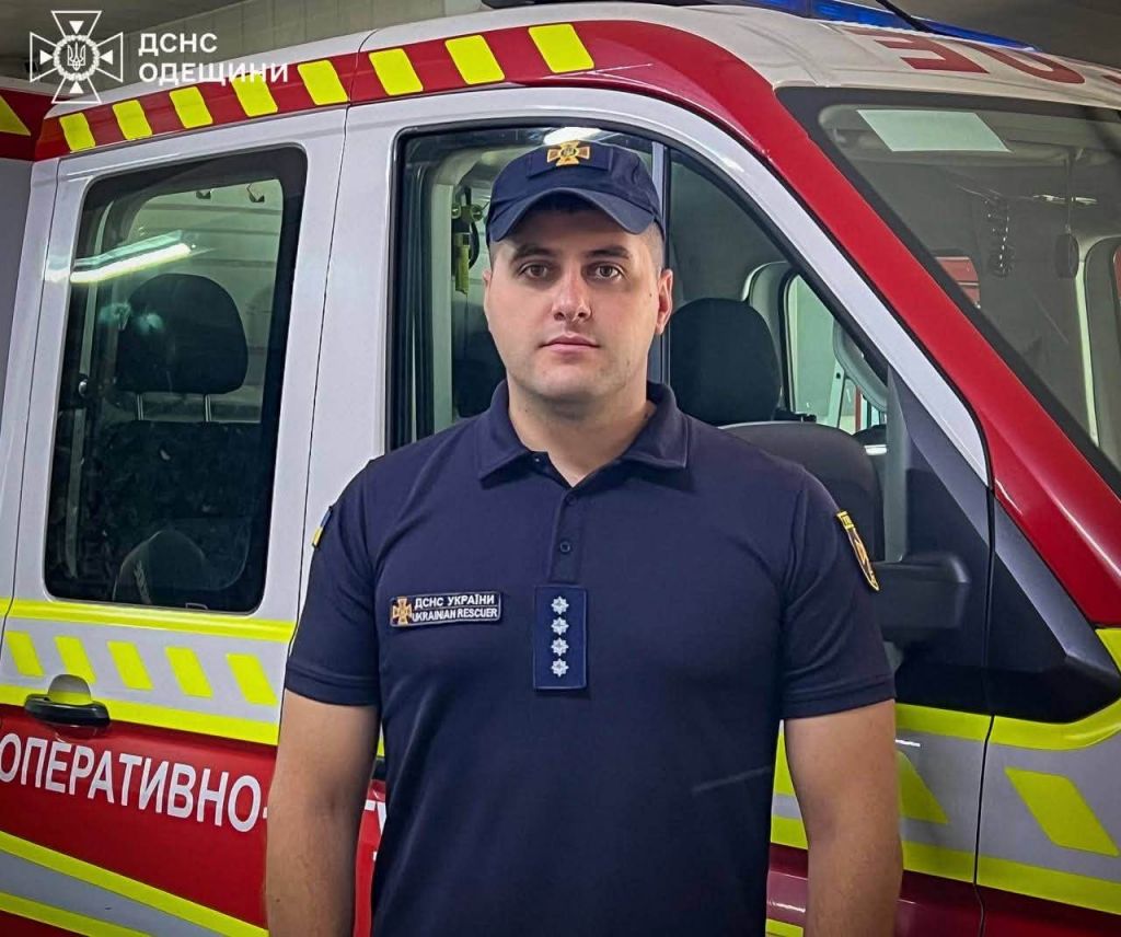 Одеський рятувальник розповів про реалії служби під час війни(фото) Одеський рятувальник розповів про реалії служби під час війни(фото)