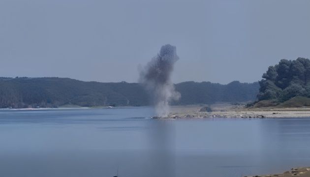 Військові почали підрив скелі на Дунаї: в чому річ Військові почали підрив скелі на Дунаї: в чому річ