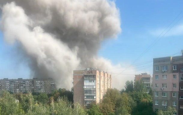 Краматорськ під бомбовим ударом, десятки поранених Краматорськ під бомбовим ударом, десятки поранених