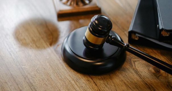 На Рівненщині судитимуть чоловіка, який надсилав дітям свої інтимні фото На Рівненщині судитимуть чоловіка, який надсилав дітям свої інтимні фото