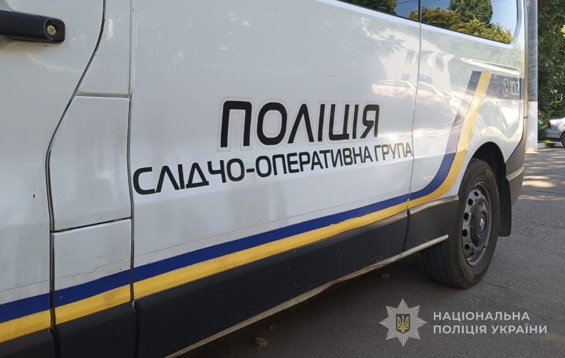 В Одесі 12-річна дівчинка вистрибнула з балкона багатоповерхівки В Одесі 12-річна дівчинка вистрибнула з балкона багатоповерхівки